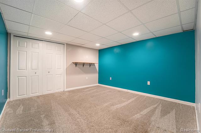 Builiding view thirty two for 14930 Crofton, Utica, MI. 48315