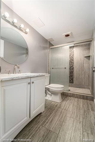 Builiding view thirty for 14930 Crofton, Utica, MI. 48315