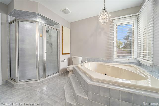 Builiding view twenty three for 14930 Crofton, Utica, MI. 48315