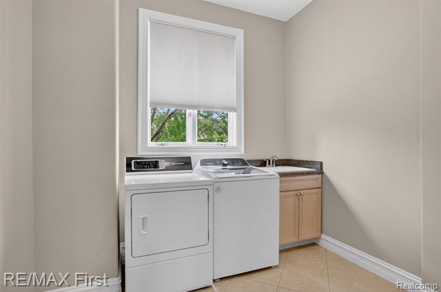 Builiding view twenty three for 13800 Berryknoll, Utica, MI. 48315
