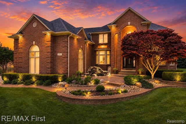 front view for 13800 Berryknoll Dr, Utica, Mi. 48315