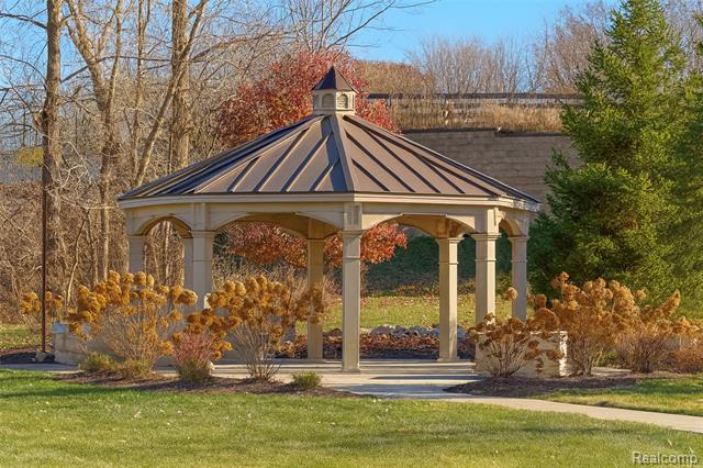 Builiding view thirty five for 11375 North Woods, Utica, MI. 48317