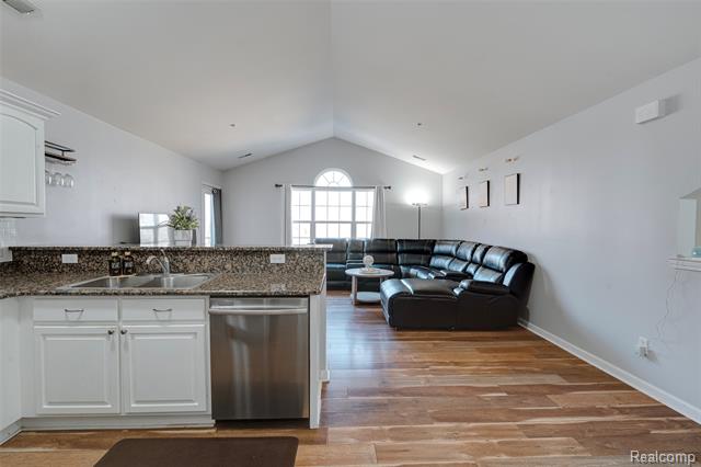 Builiding view twelve for 11375 North Woods, Utica, MI. 48317