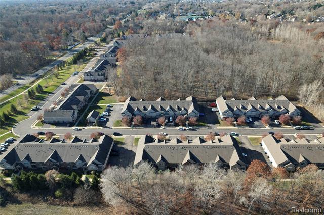 Builiding view twenty nine for 11375 North Woods, Utica, MI. 48317