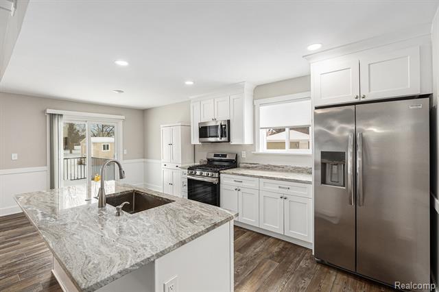 Builiding view seven for 7725 Mary Lou, Utica, MI. 48317