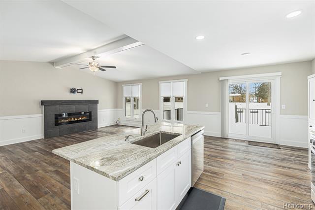 Builiding view six for 7725 Mary Lou, Utica, MI. 48317