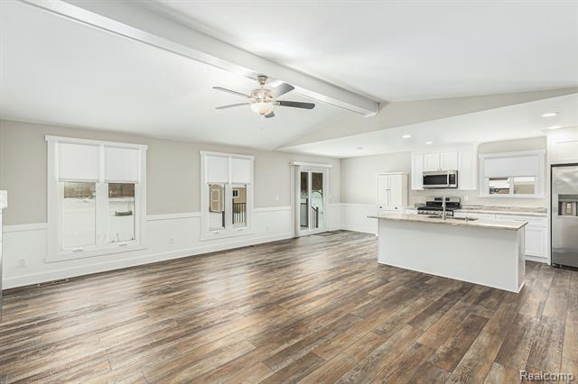 Builiding view two for 7725 Mary Lou, Utica, MI. 48317