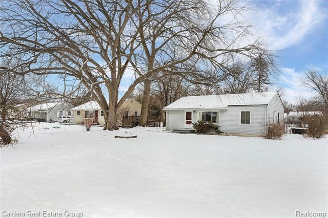 Builiding view twenty nine for 7101 Reber, Utica, MI. 48317