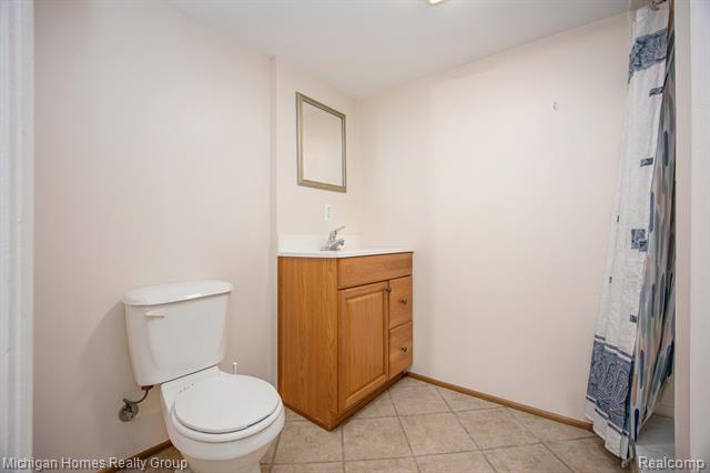 Builiding view twenty nine for 47630 Robins Nest, Utica, MI. 48315