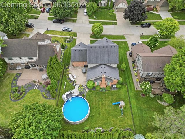Builiding view fifty eight for 14871 Crofton, Utica, MI. 48315