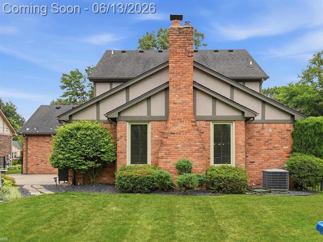 Builiding view fifty six for 14871 Crofton, Utica, MI. 48315