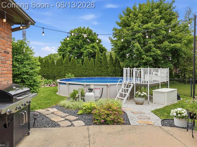 Builiding view fifty for 14871 Crofton, Utica, MI. 48315
