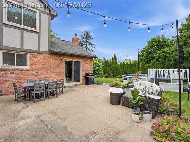 Builiding view forty five for 14871 Crofton, Utica, MI. 48315