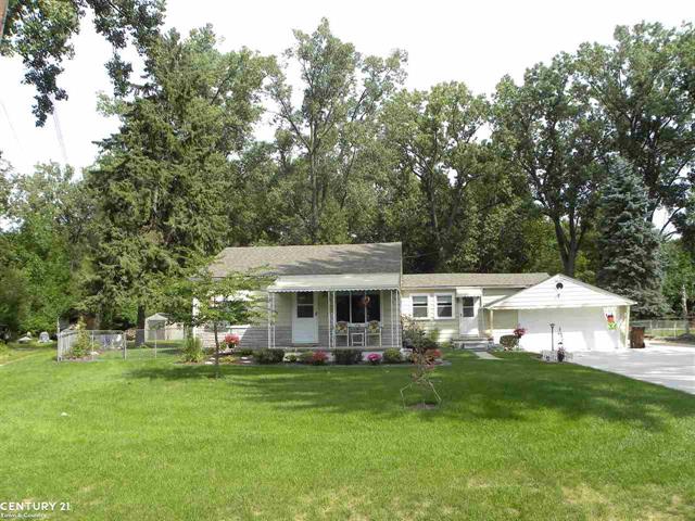 front view picture of 6651 Mayfair, Utica, MI. 48317