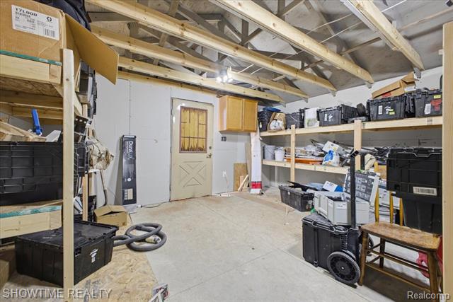 Builiding view fifty five for 13912 22 Mile, Utica, MI. 48315