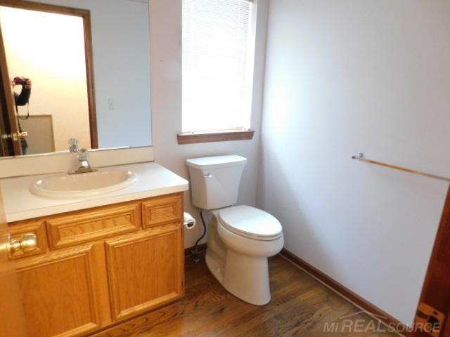 Builiding view eleven for 48515 Hidden Oaks, Utica, MI. 48317