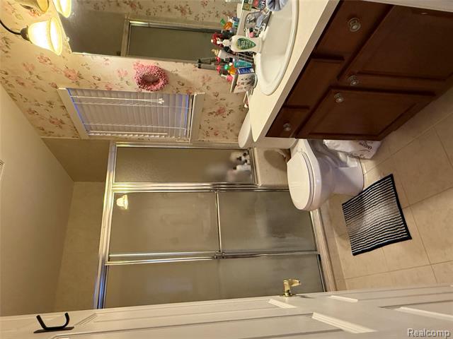 Builiding view eleven for 6899 N Central Park, Utica, MI. 48317