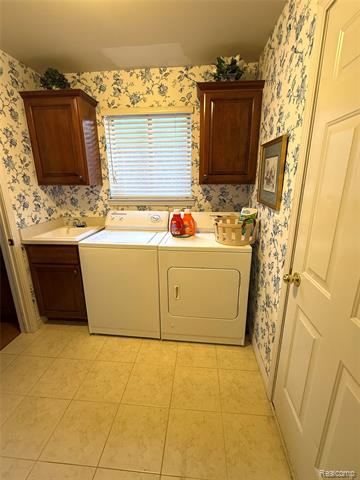 Builiding view nineteen for 6899 N Central Park, Utica, MI. 48317