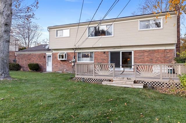 Builiding view nineteen for 8670 Tamarack, Utica, MI. 48317