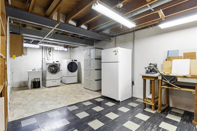 Builiding view seventeen for 8670 Tamarack, Utica, MI. 48317