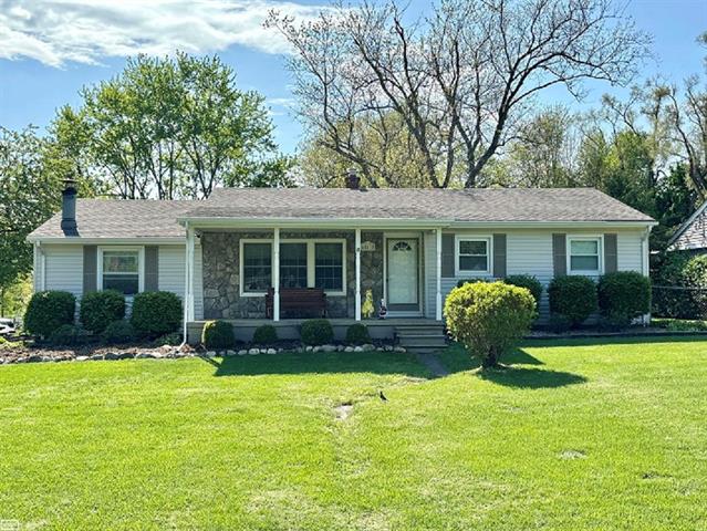 front view for 50511 Cedargrove, Utica, Mi. 48317