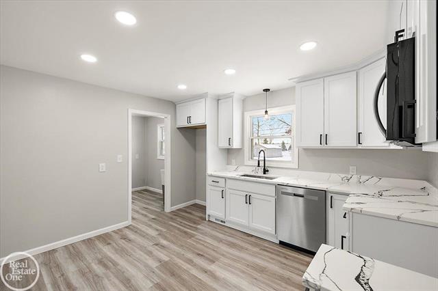 Builiding view eighteen for 4490 Marcella, Utica, MI. 48317