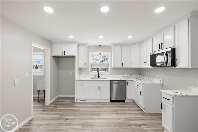 Builiding view seventeen for 4490 Marcella, Utica, MI. 48317