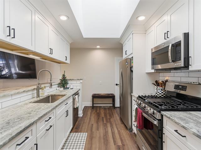 Builiding view nine for 14925 Hartford, Utica, MI. 48315