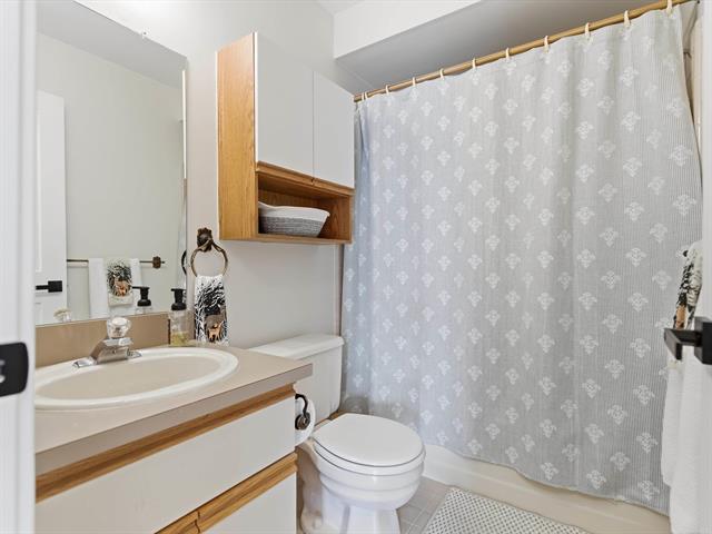 Builiding view twenty for 14925 Hartford, Utica, MI. 48315