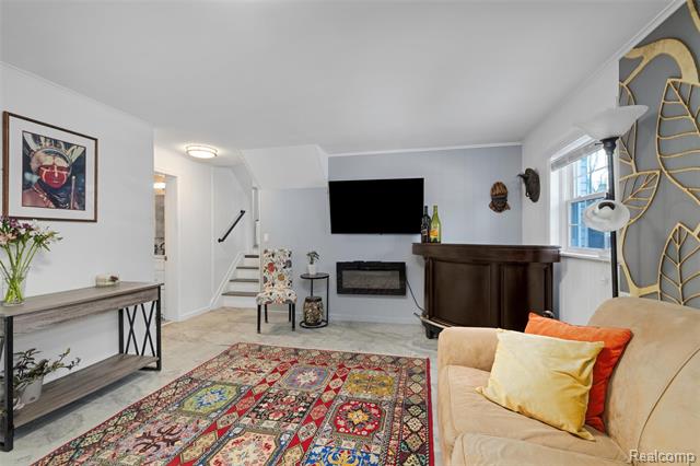 Builiding view nineteen for 6018 Brynthrop, Shelby Township, MI. 48316