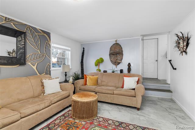 Builiding view twenty for 6018 Brynthrop, Shelby Township, MI. 48316