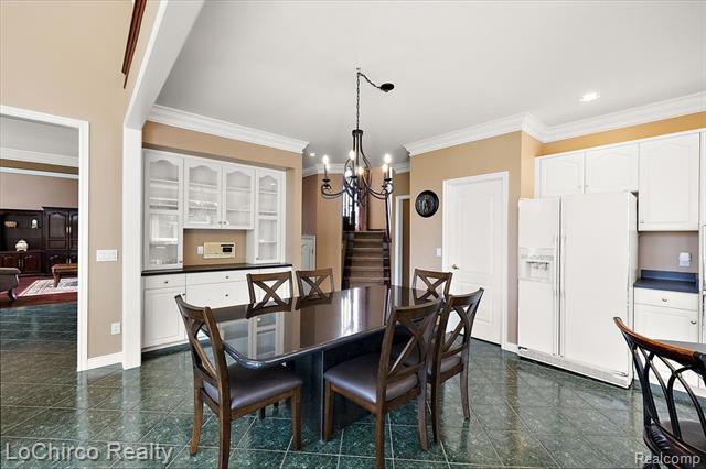 Builiding view eleven for 14382 Knightsbridge, Utica, MI. 48315