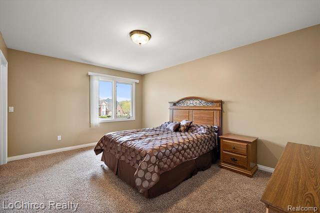 Builiding view twenty three for 14382 Knightsbridge, Utica, MI. 48315
