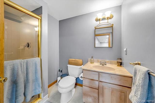 Builiding view forty seven for 2244 Regency Hills, Shelby Township, MI. 48316