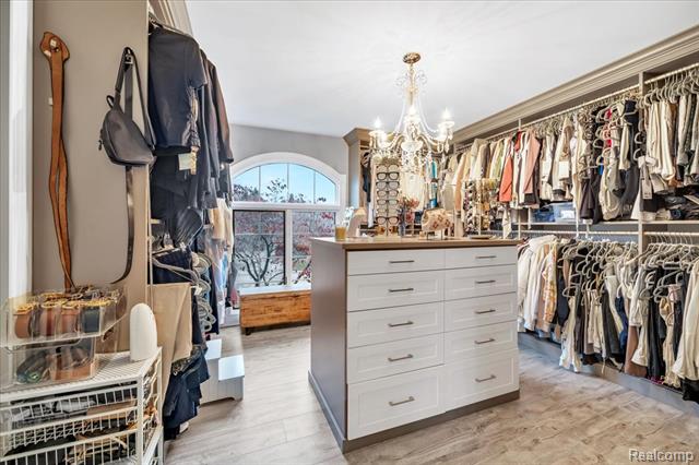 Builiding view thirty nine for 2244 Regency Hills, Shelby Township, MI. 48316