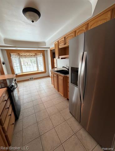 Builiding view eight for 52816 Heatherway, Shelby Township, MI. 48316