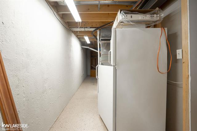 Builiding view fifty two for 52531 Lasalle, Utica, MI. 48315