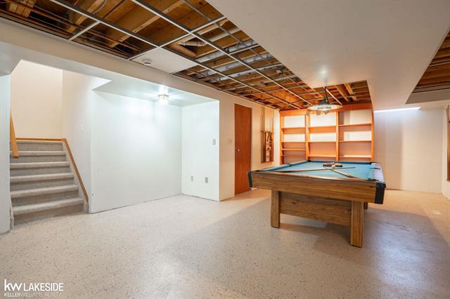 Builiding view forty six for 52531 Lasalle, Utica, MI. 48315