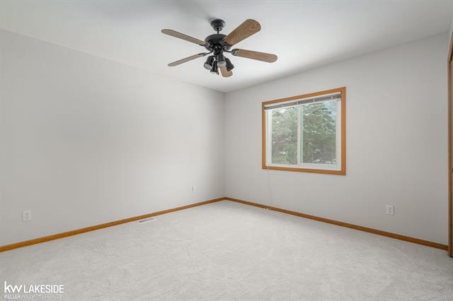 Builiding view forty three for 52531 Lasalle, Utica, MI. 48315