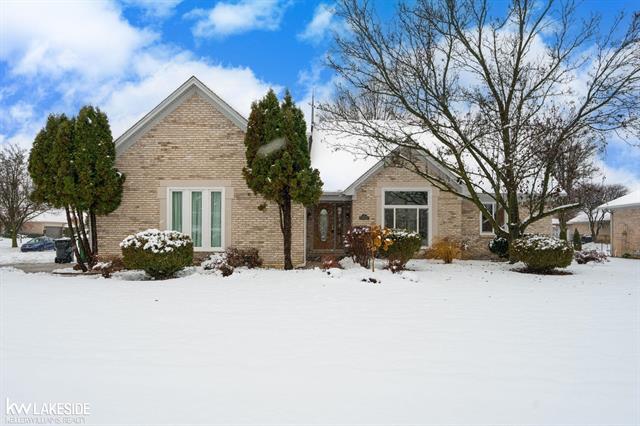 Builiding view sixty three for 52531 Lasalle, Utica, MI. 48315