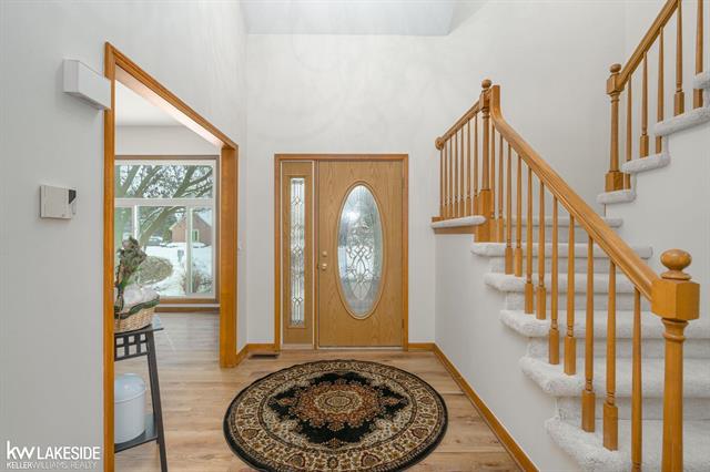 Builiding view twelve for 52531 Lasalle, Utica, MI. 48315