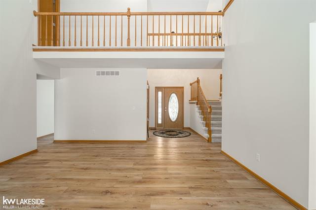 Builiding view twenty four for 52531 Lasalle, Utica, MI. 48315