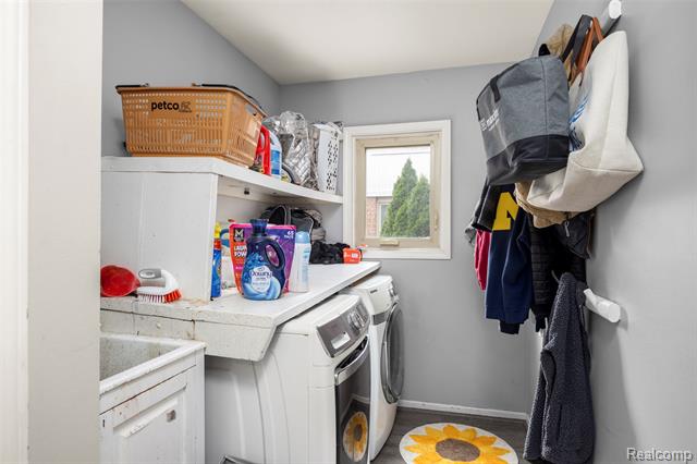 Builiding view twelve for 54680 Chickasaw, Macomb, MI. 48042