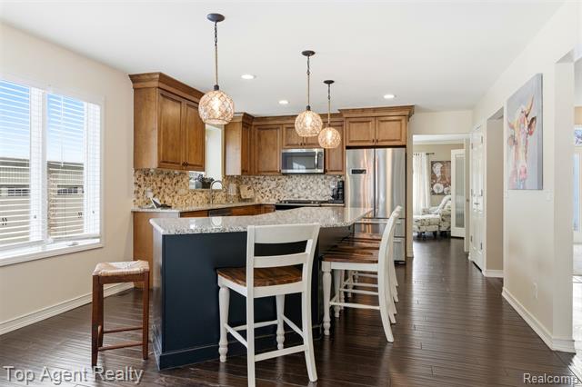 Builiding view eighteen for 2239 Regency Hills, Shelby Township, MI. 48316