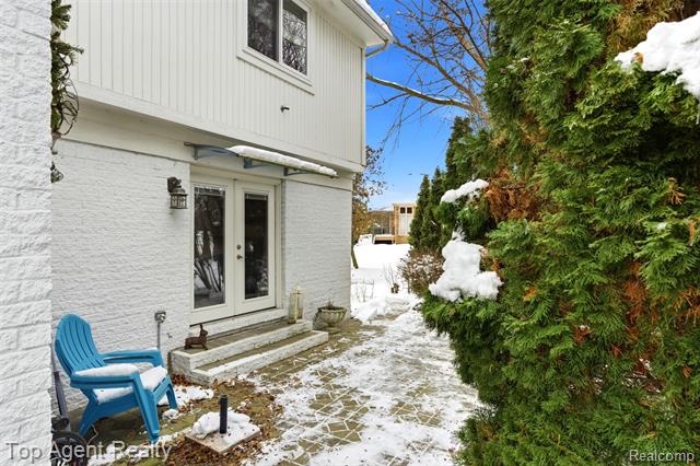 Builiding view fifty six for 2239 Regency Hills, Shelby Township, MI. 48316