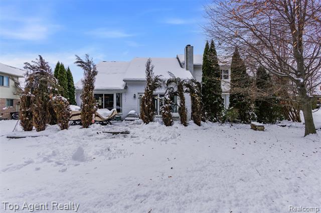 Builiding view fifty for 2239 Regency Hills, Shelby Township, MI. 48316