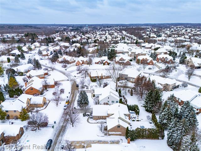 Builiding view seventy three for 2239 Regency Hills, Shelby Township, MI. 48316