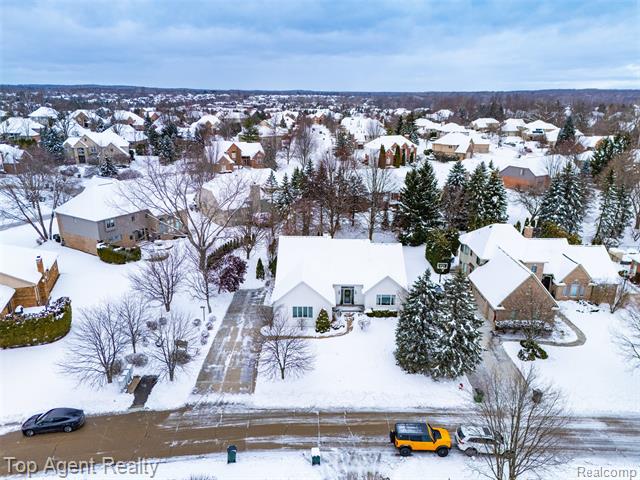 Builiding view sixty nine for 2239 Regency Hills, Shelby Township, MI. 48316