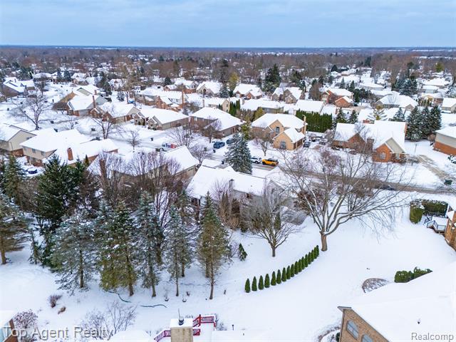 Builiding view sixty six for 2239 Regency Hills, Shelby Township, MI. 48316