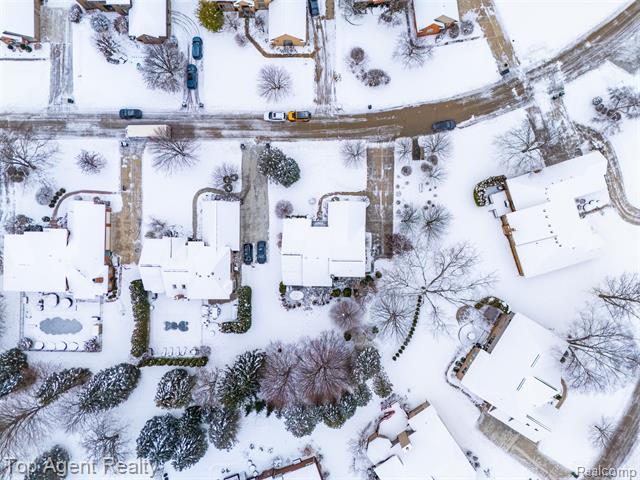 Builiding view sixty two for 2239 Regency Hills, Shelby Township, MI. 48316